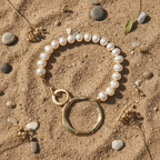 2. Collar sobre fondo natural