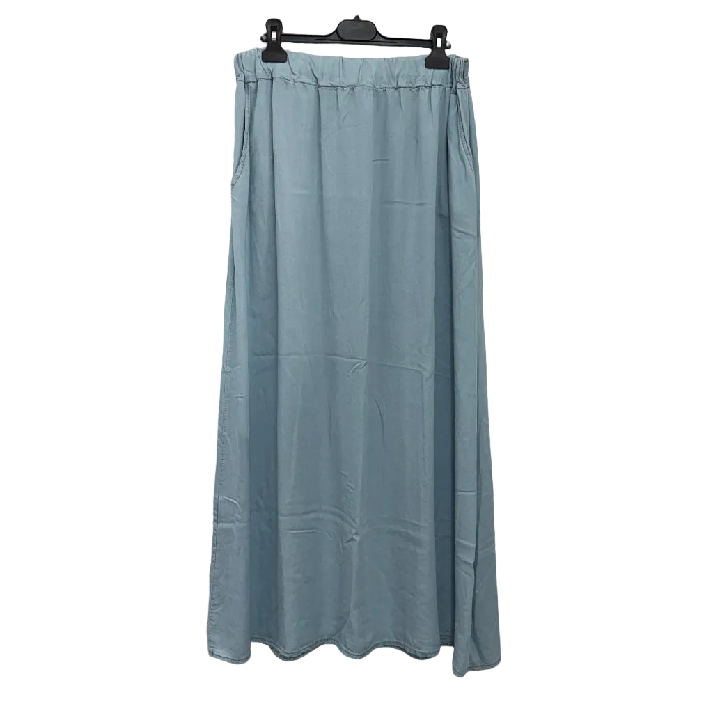 Falda larga siempre alegre