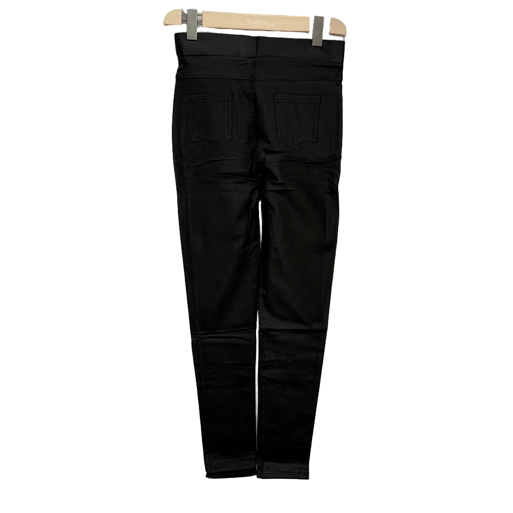 Pantalon prieto
