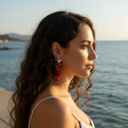 Pendientes Anemona Largos Dorados con Coral Rojo y Perlas Barrocas