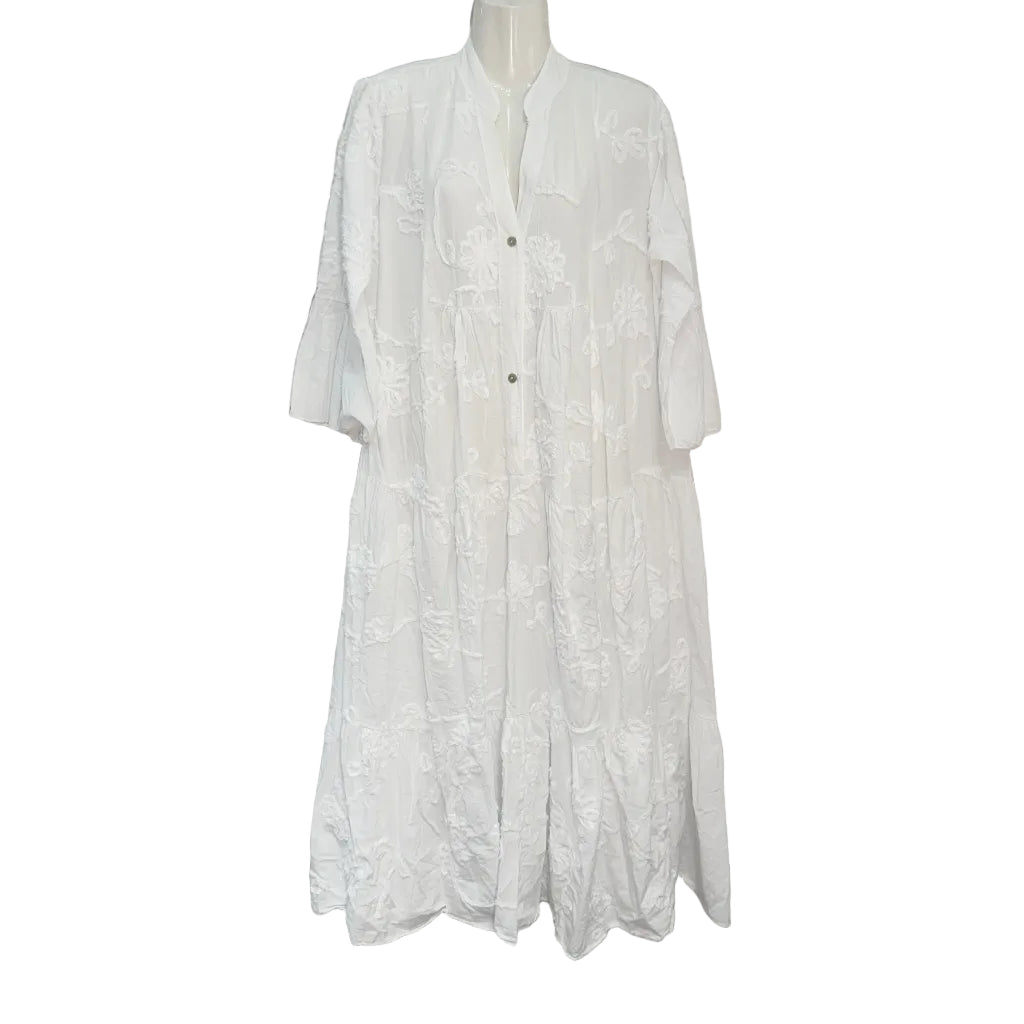 Vestido largo Celia de algodón bordado con botones y manga tres cuartos
