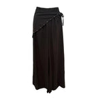 Pantalón Aira de Viscosa Fluida con Capa Cruzada y Tachuelas