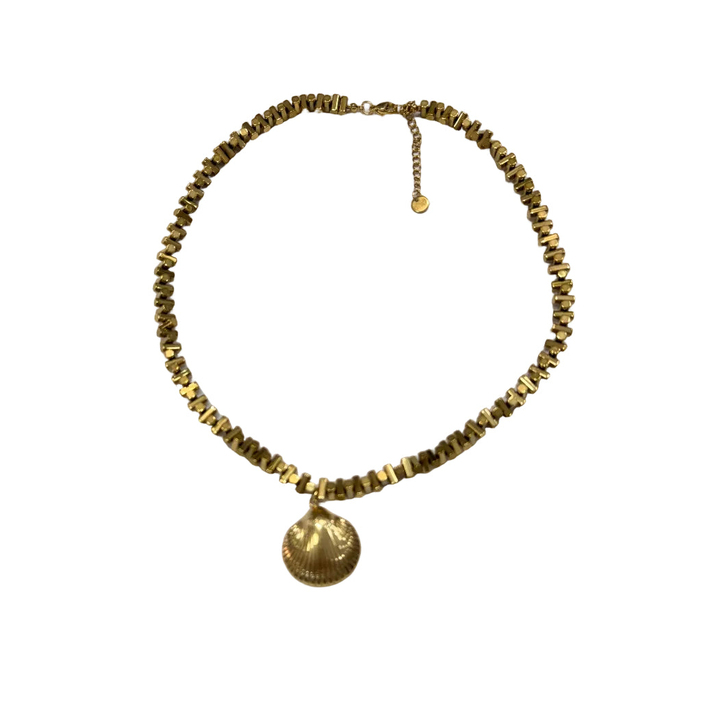Collar corto almejita