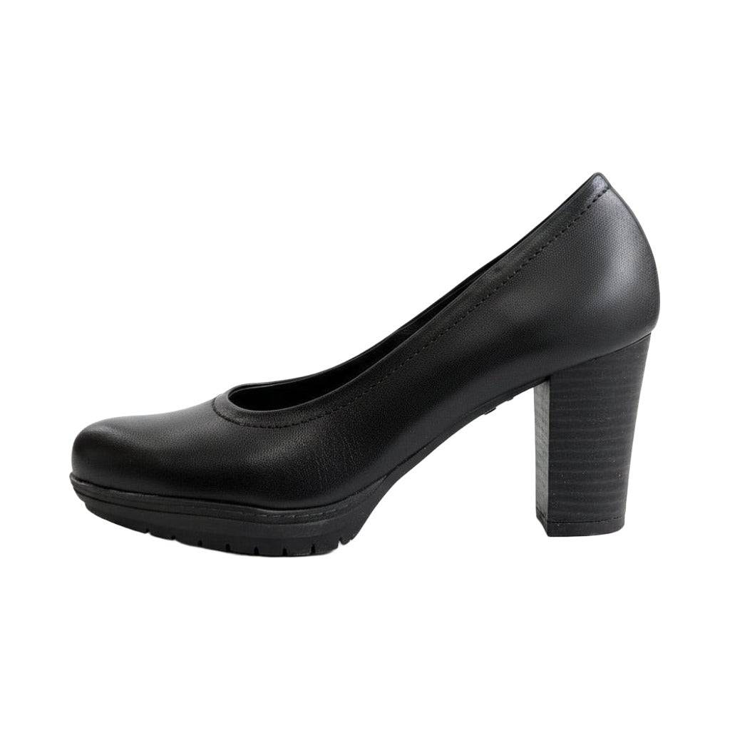 Zapato tacon salon sobre fondo blanco para mujer Angara Moda