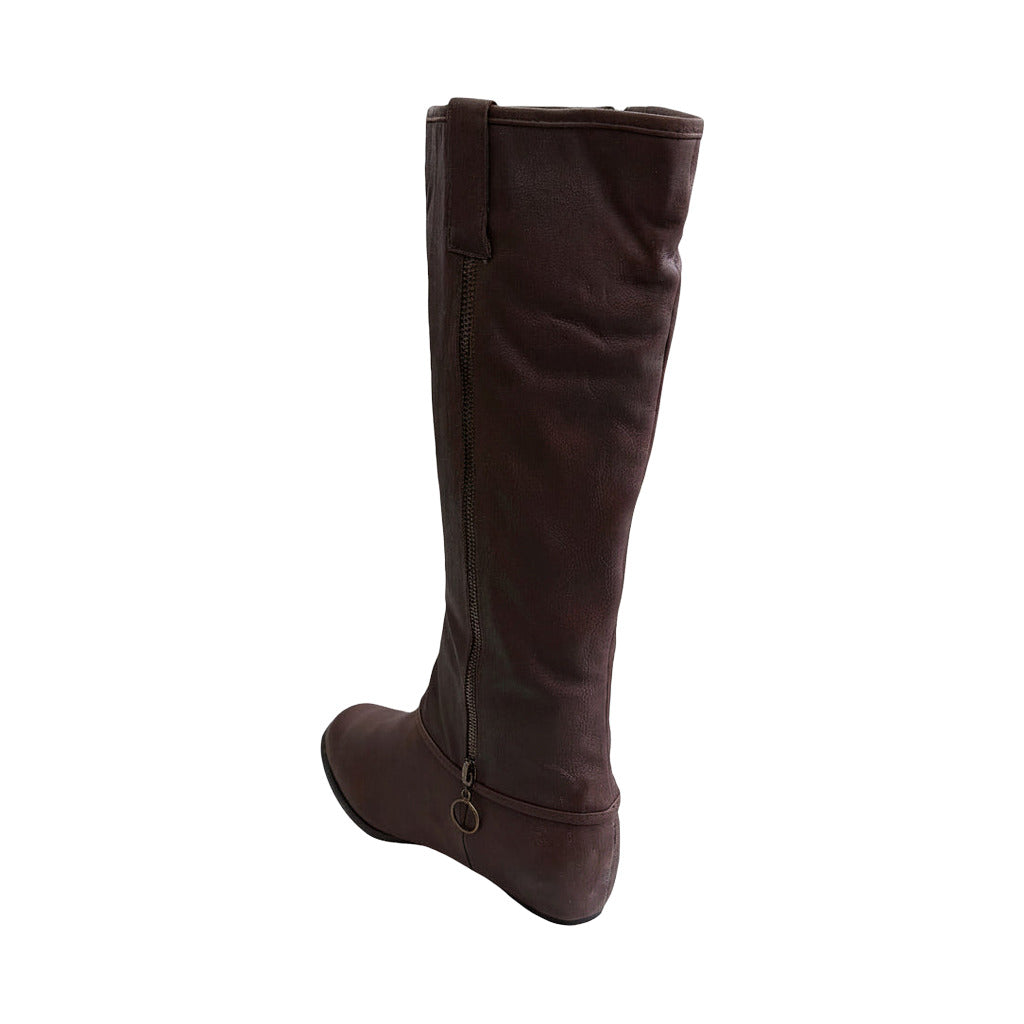 Bota alta sport sobre fondo blanco, vista lateral para mujer Angara Moda