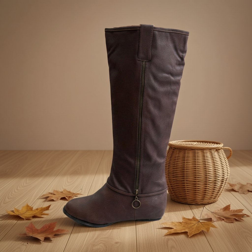 Bota alta sport sobre una superficie para mujer Angara Moda