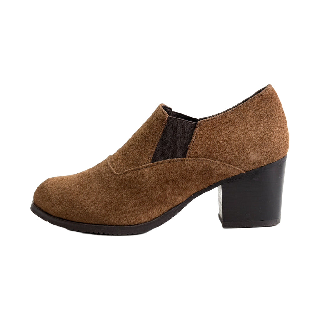 Zapato tacon señora serraje sobre fondo blanco para mujer Angara Moda