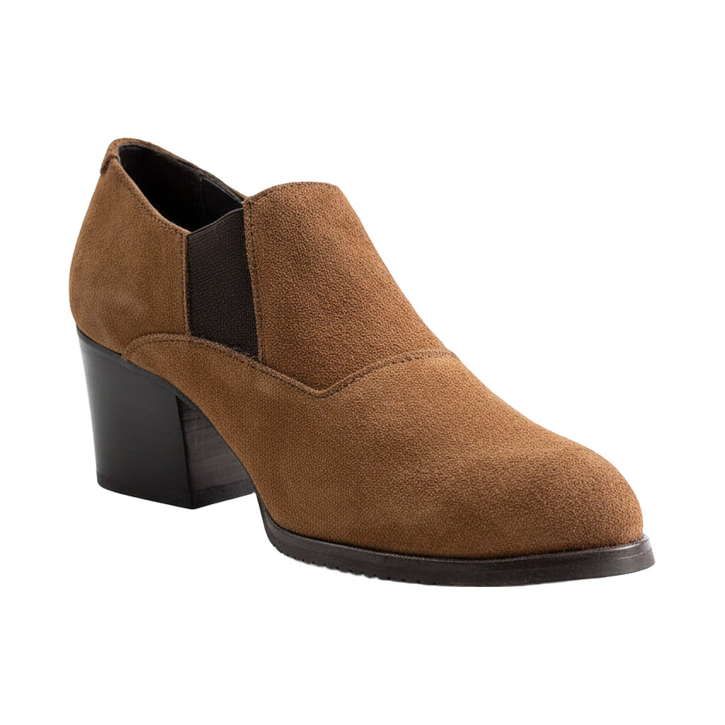 Zapato tacon señora serraje sobre fondo blanco, vista trasera para mujer Angara Moda
