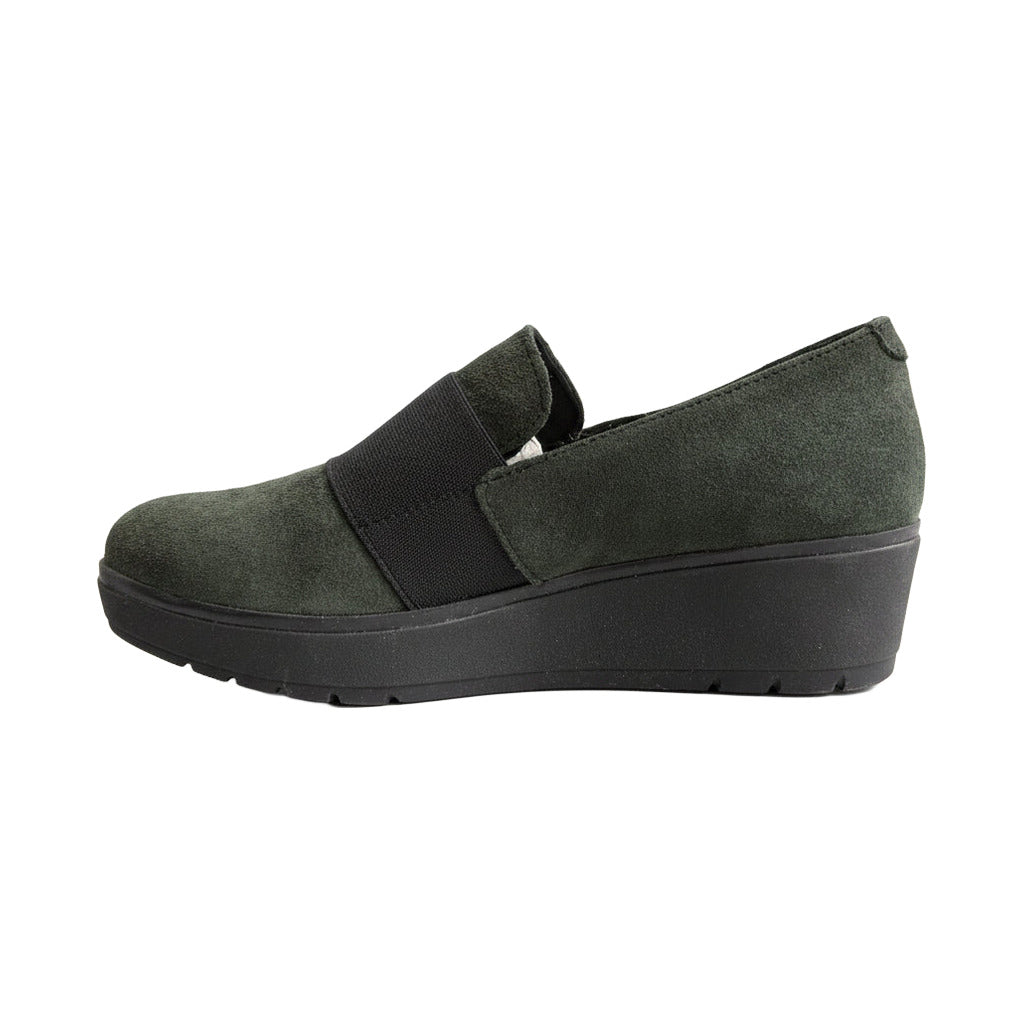 Zapato cuña plataforma sobre fondo blanco para mujer Angara Moda