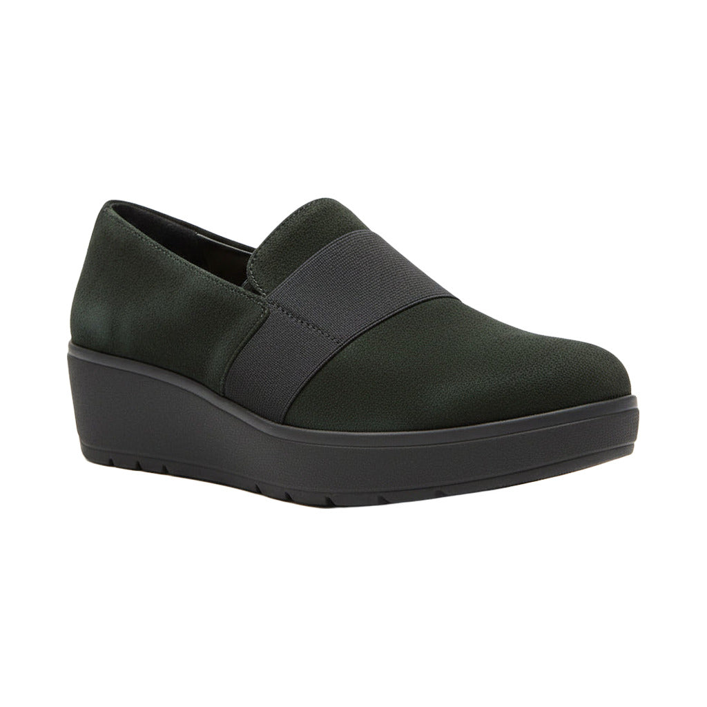 Zapato cuña plataforma sobre fondo blanco, vista trasera para mujer Angara Moda