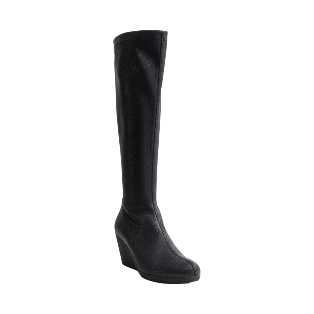 Bota calcetín con cuña sobre fondo blanco, vista trasera para mujer Angara Moda