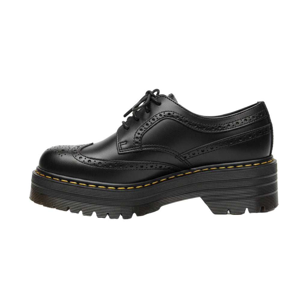 Zapato castellano plataforma sobre fondo blanco para mujer Angara Moda