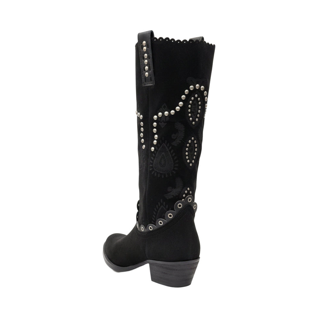 Bota boho sobre fondo blanco, vista lateral para mujer Angara Moda