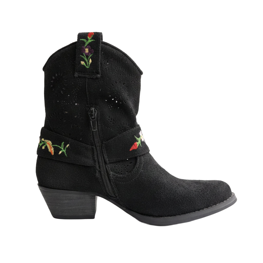 Botin primavera sobre fondo blanco para mujer Angara Moda