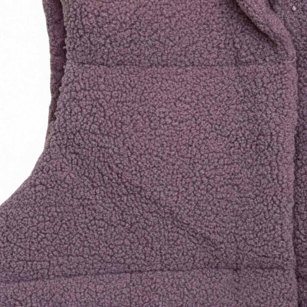 Detalle del tejido de Chaleco Thandi para mujer Angara Moda