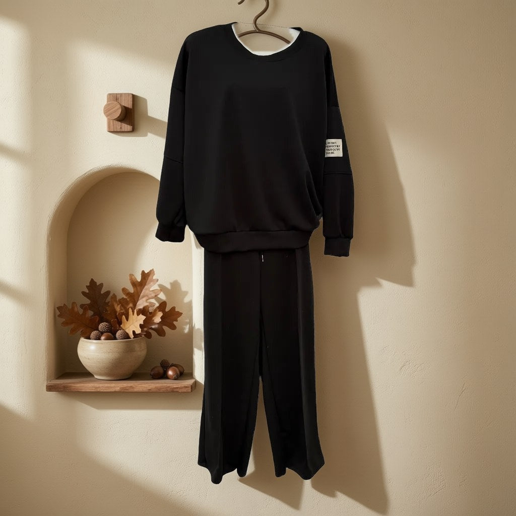 Chandal Tulipan colgada en un ambiente para mujer Angara Moda