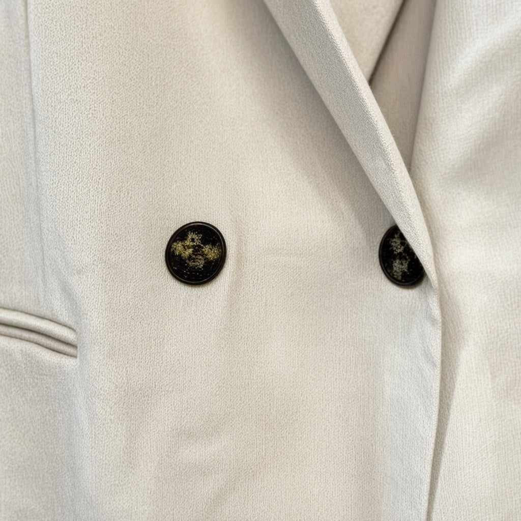 Detalle del tejido de Blazer Amelie para mujer Angara Moda