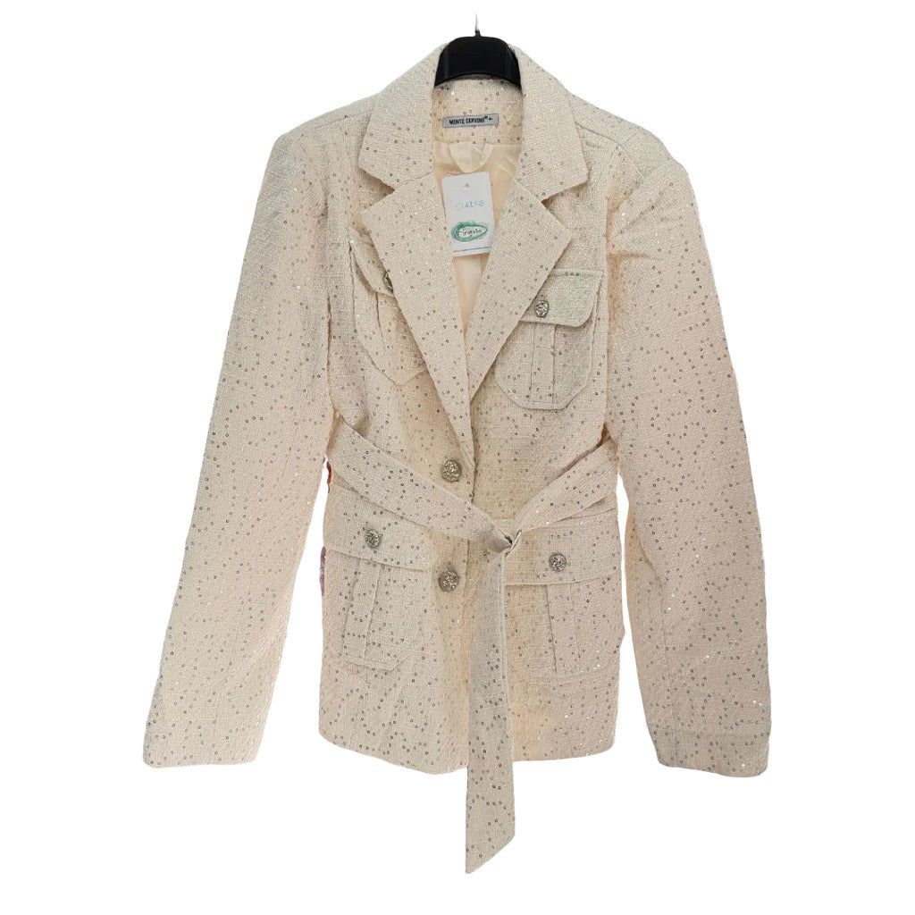 Blazer Claire sobre fondo blanco para mujer Angara Moda