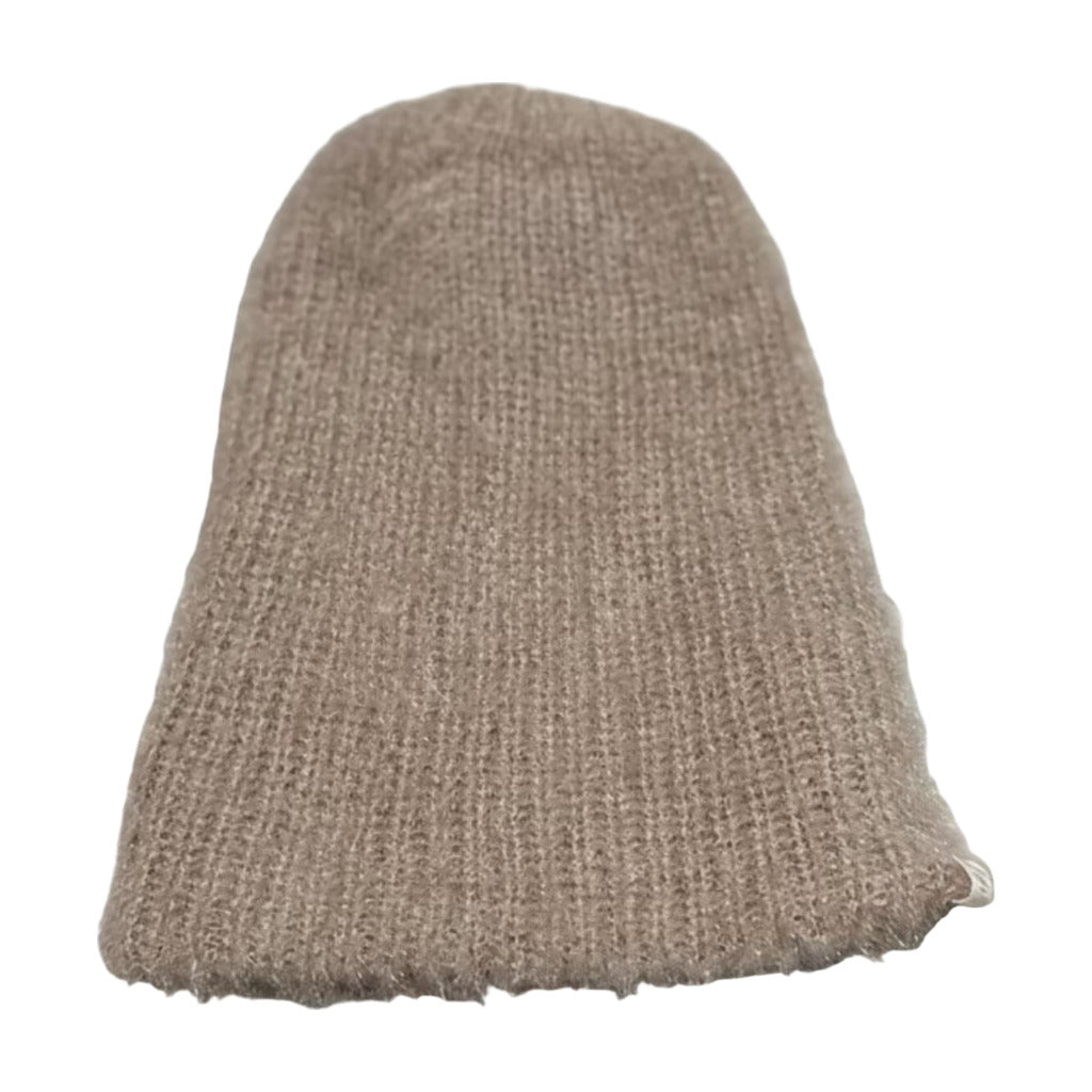 Gorro Camille sobre fondo blanco para mujer Angara Moda
