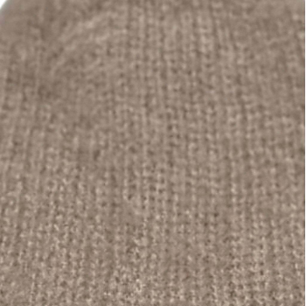Detalle de Gorro Camille para mujer Angara Moda