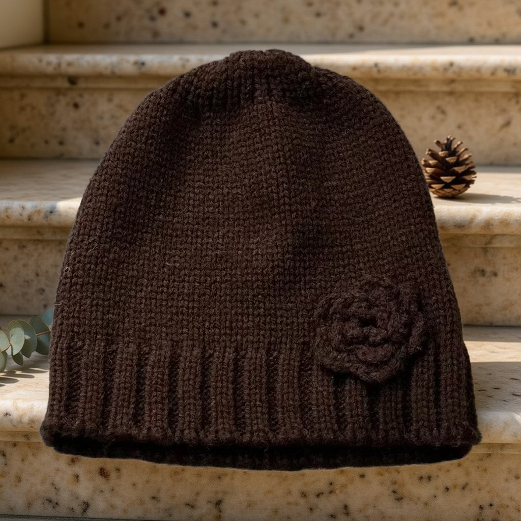 Gorro Claire sobre una superficie para mujer Angara Moda