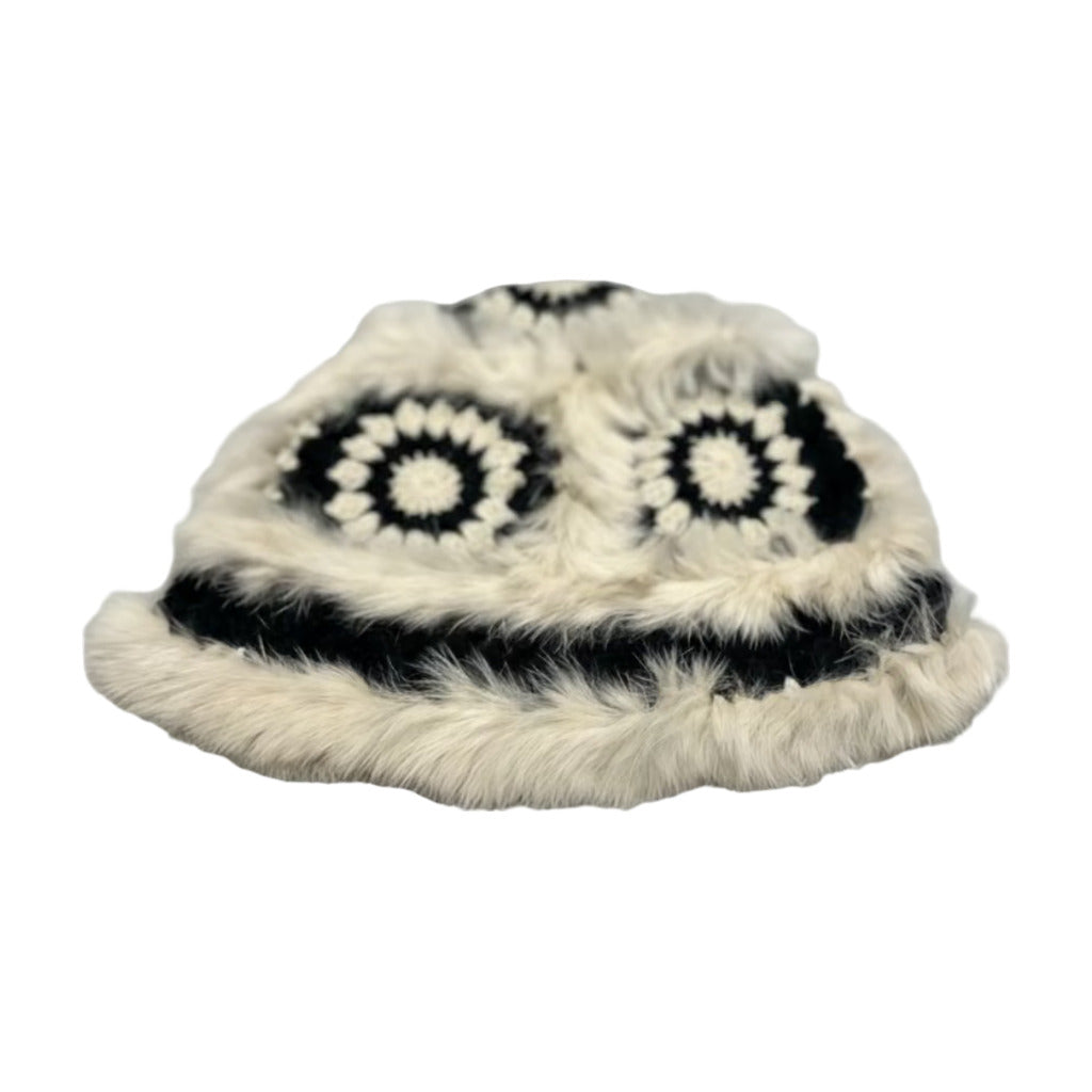 Gorro sidonie sobre fondo blanco para mujer Angara Moda