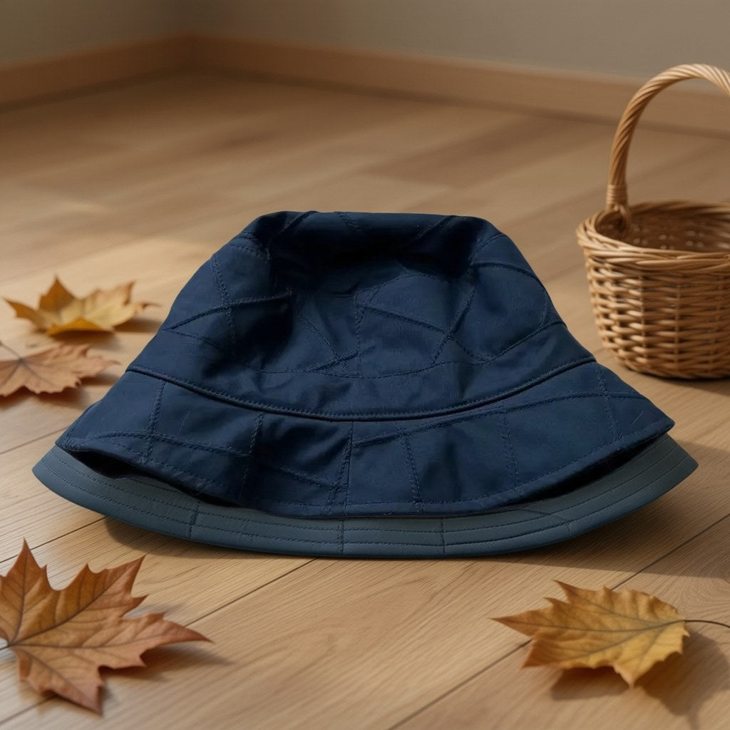 Gorro violette sobre una superficie para mujer Angara Moda
