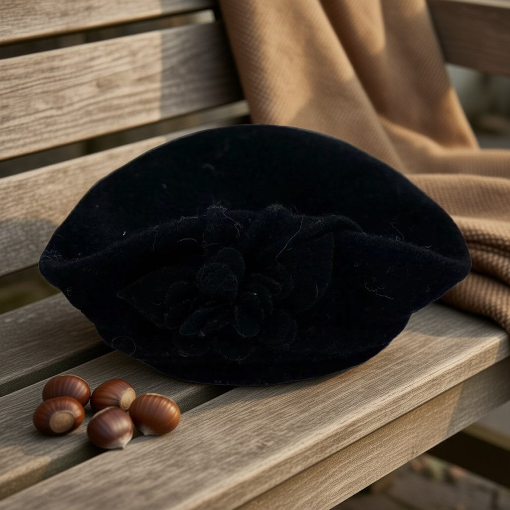 Gorro Armelle sobre una superficie para mujer Angara Moda