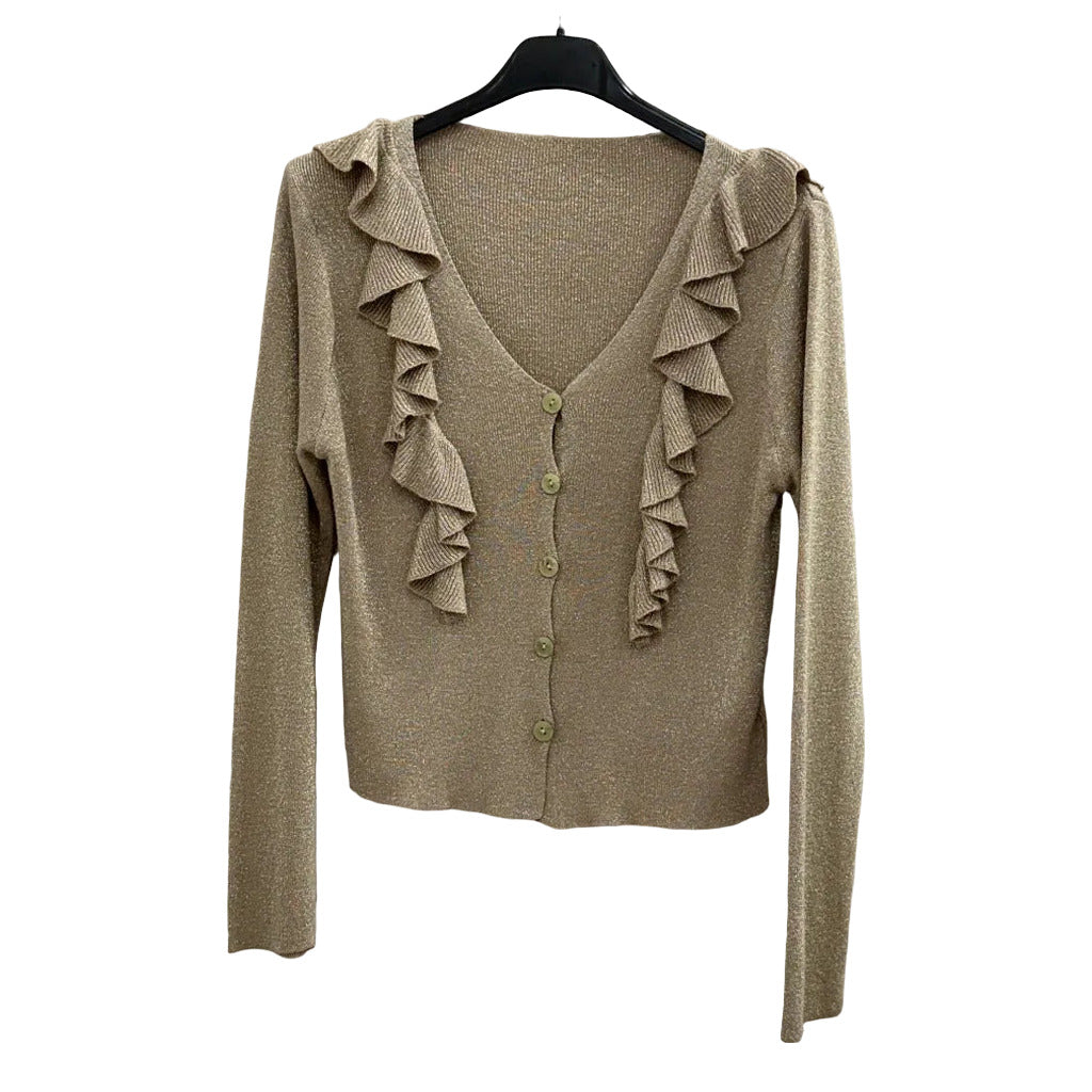 Blusa Rodonita punto lurex volantes románticos escote V botonadura en color Dorado sobre fondo blanco para mujer Angara Moda