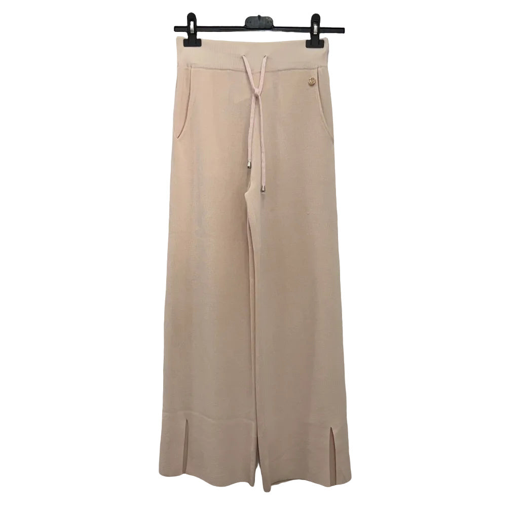 Pantalon pechina sobre fondo blanco para mujer Angara Moda