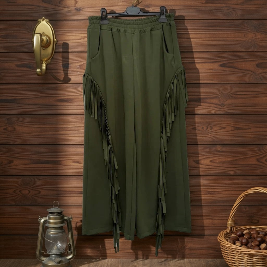 Pantalon Setenil colgada en un ambiente para mujer Angara Moda