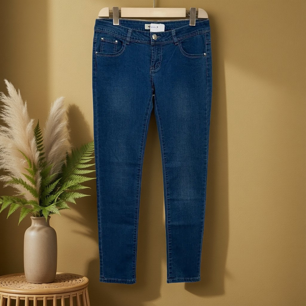 Pantalon Niebla colgada en un ambiente para mujer Angara Moda