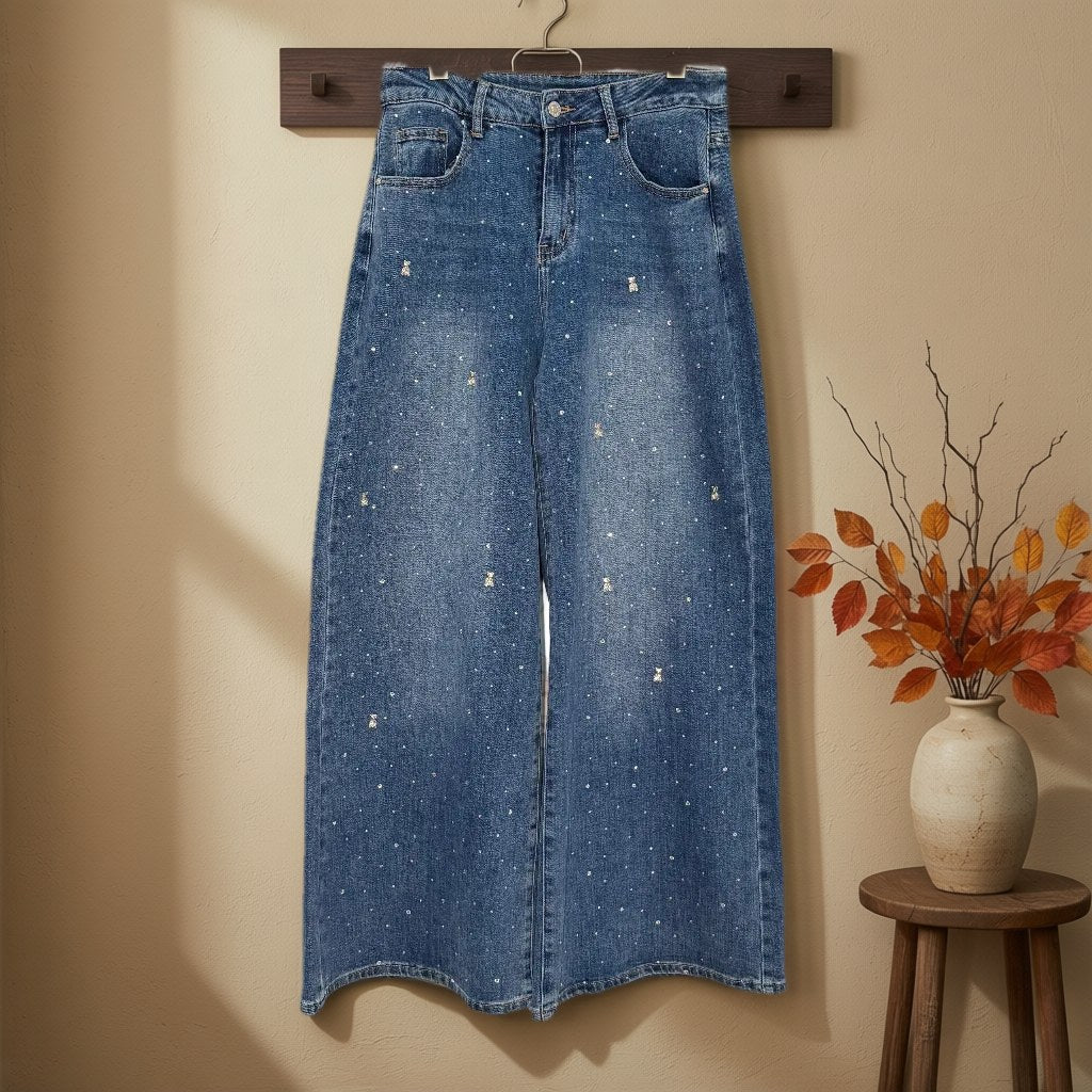 Pantalon vaquero Lucena colgada en un ambiente para mujer Angara Moda