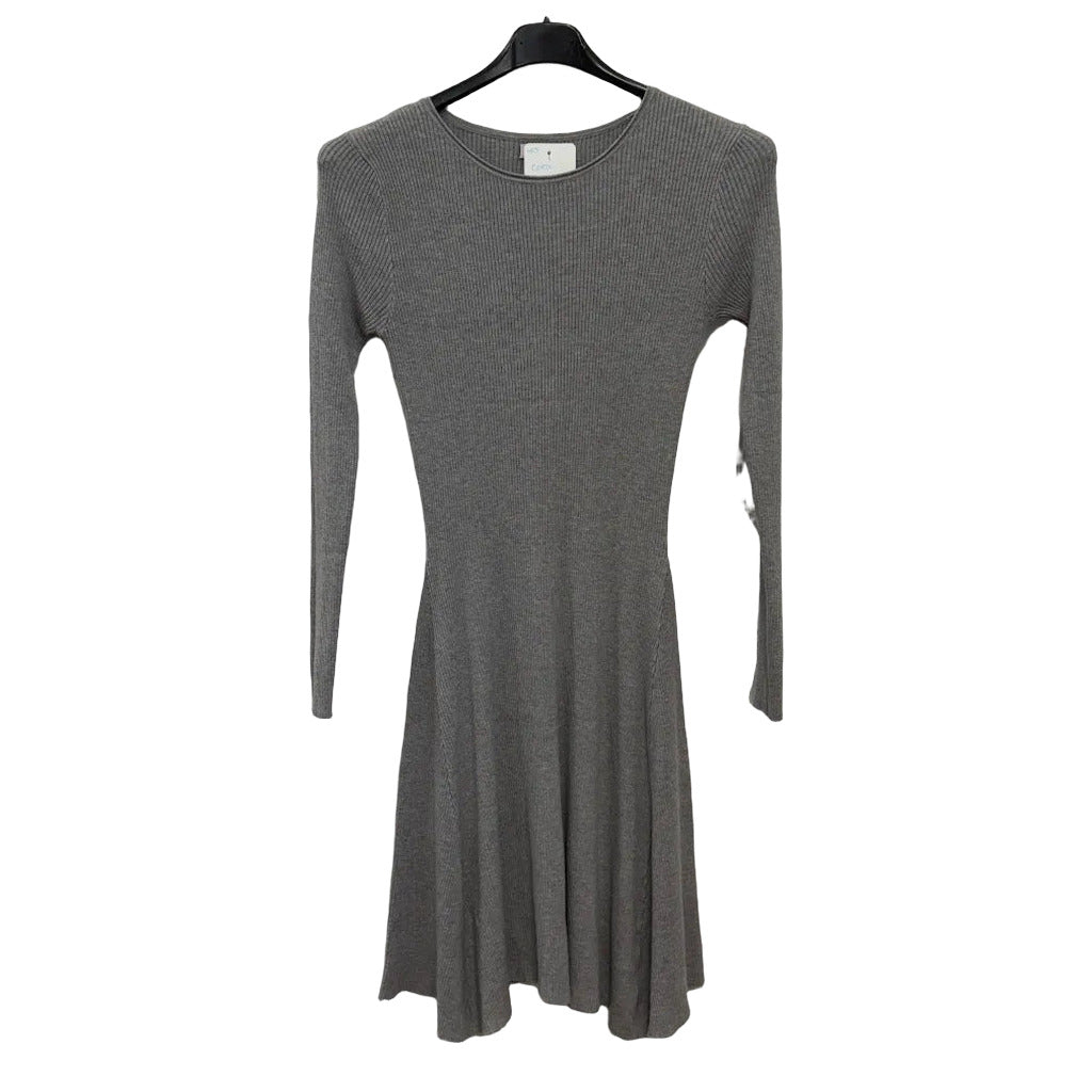 Vestido corto bina en color Gris sobre fondo blanco para mujer Angara Moda