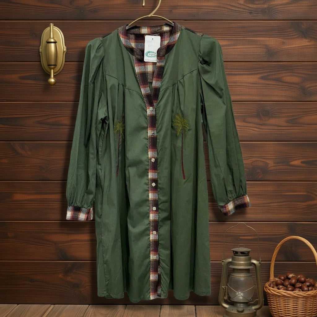 Vestido corto Cia colgada en un ambiente para mujer Angara Moda
