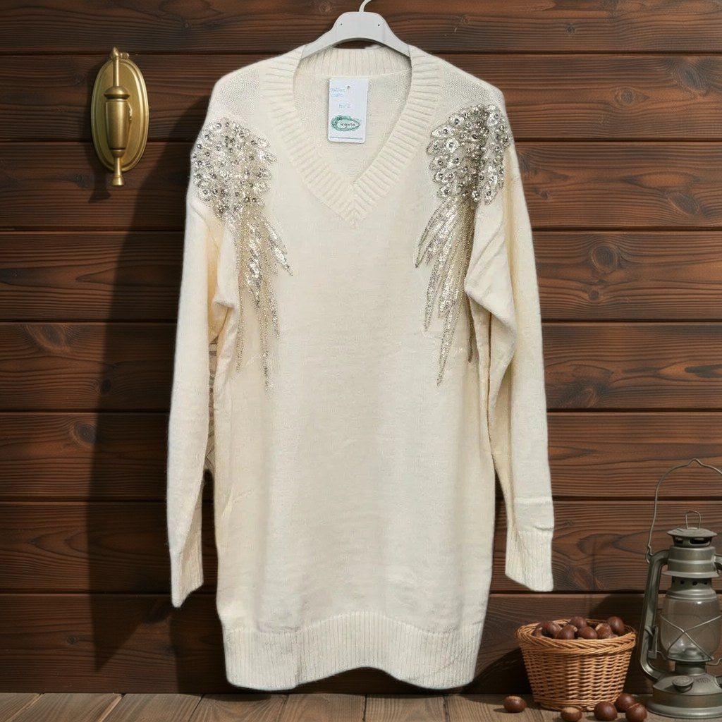 Vestido corto evi colgada en un ambiente para mujer Angara Moda