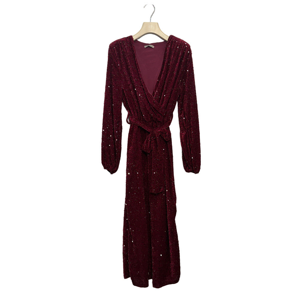 Vestido largo Lira en color Rojo burdeos oscuro sobre fondo blanco para mujer Angara Moda