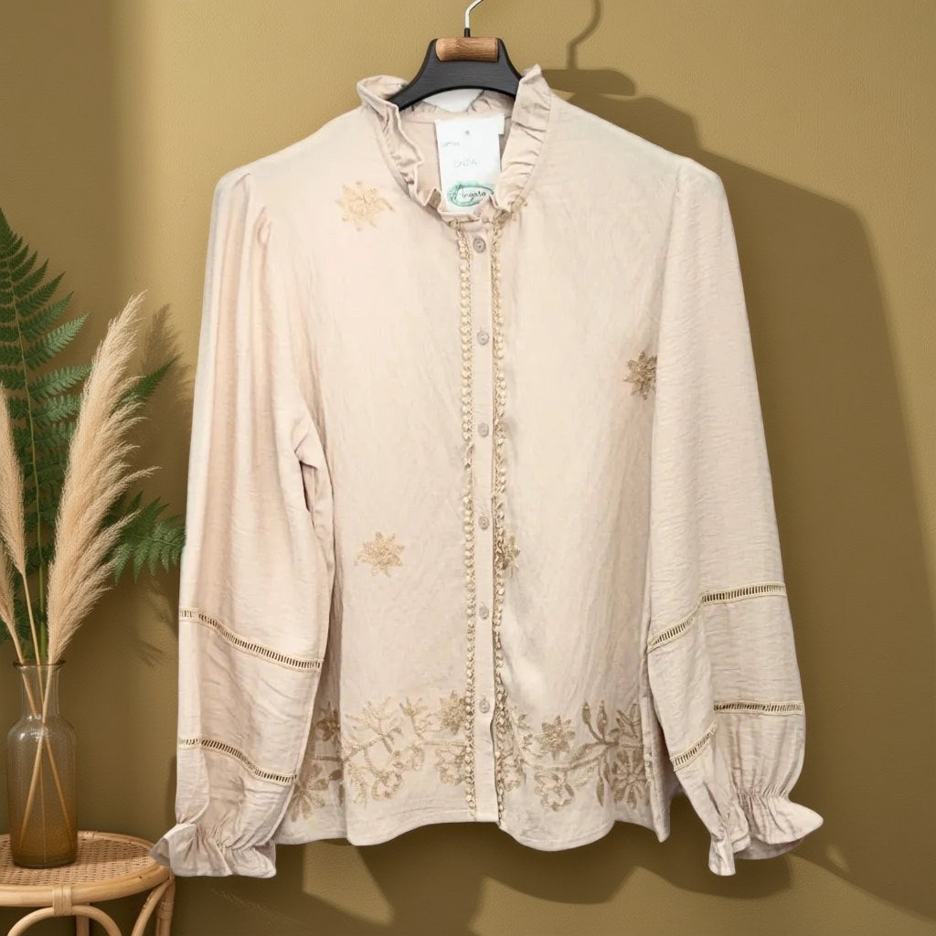 Camisa onda colgada en un ambiente para mujer Angara Moda