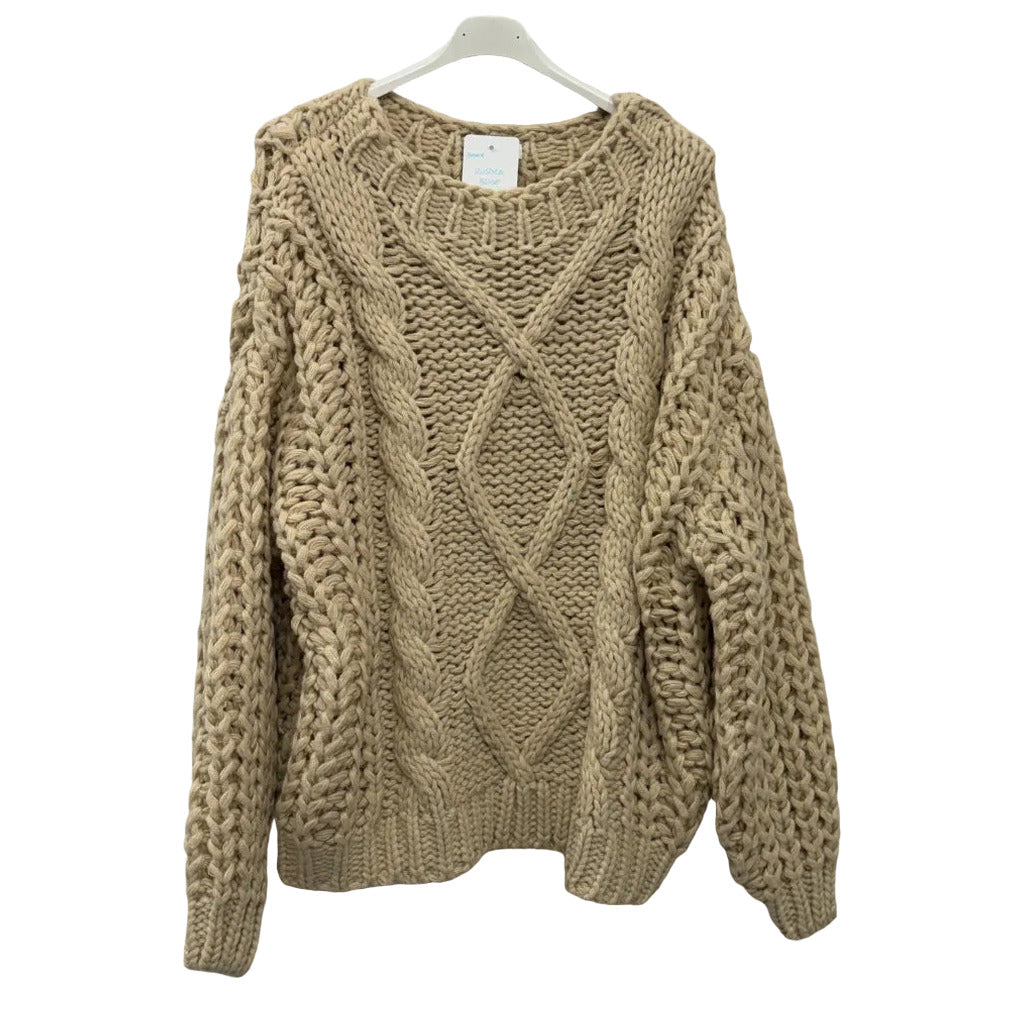 Jersey punto grueso rustica en color Beige sobre fondo blanco para mujer Angara Moda