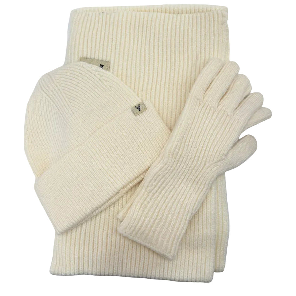 Conjunto escandinavo en color Crema sobre fondo blanco para mujer Angara Moda
