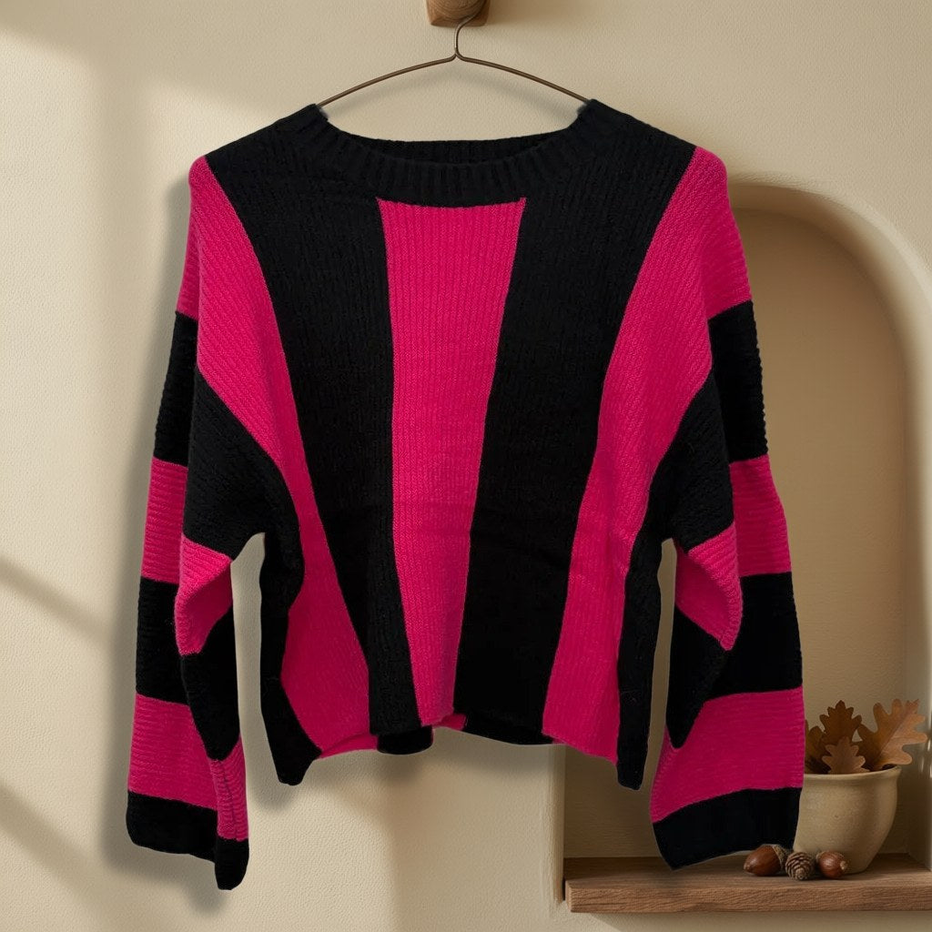 Jersey salcedo colgada en un ambiente para mujer Angara Moda