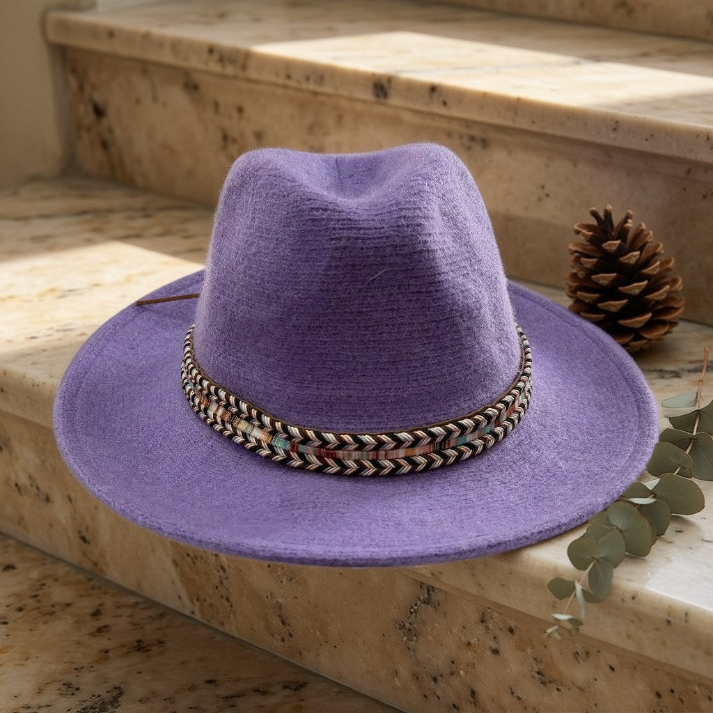 Sombrero camila sobre una superficie para mujer Angara Moda