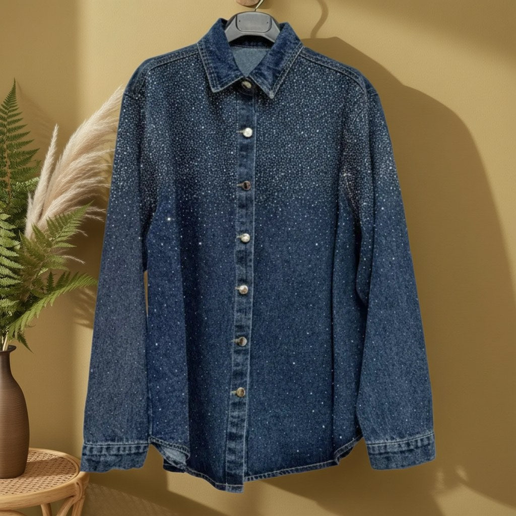 Chaqueta estelar colgada en un ambiente para mujer Angara Moda