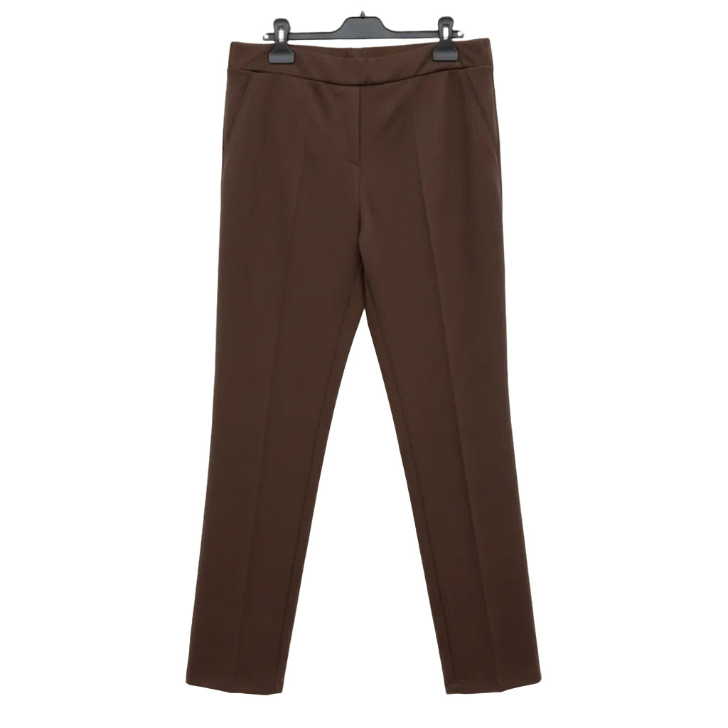 Pantalon umbravia en color Marrón sobre fondo blanco para mujer Angara Moda