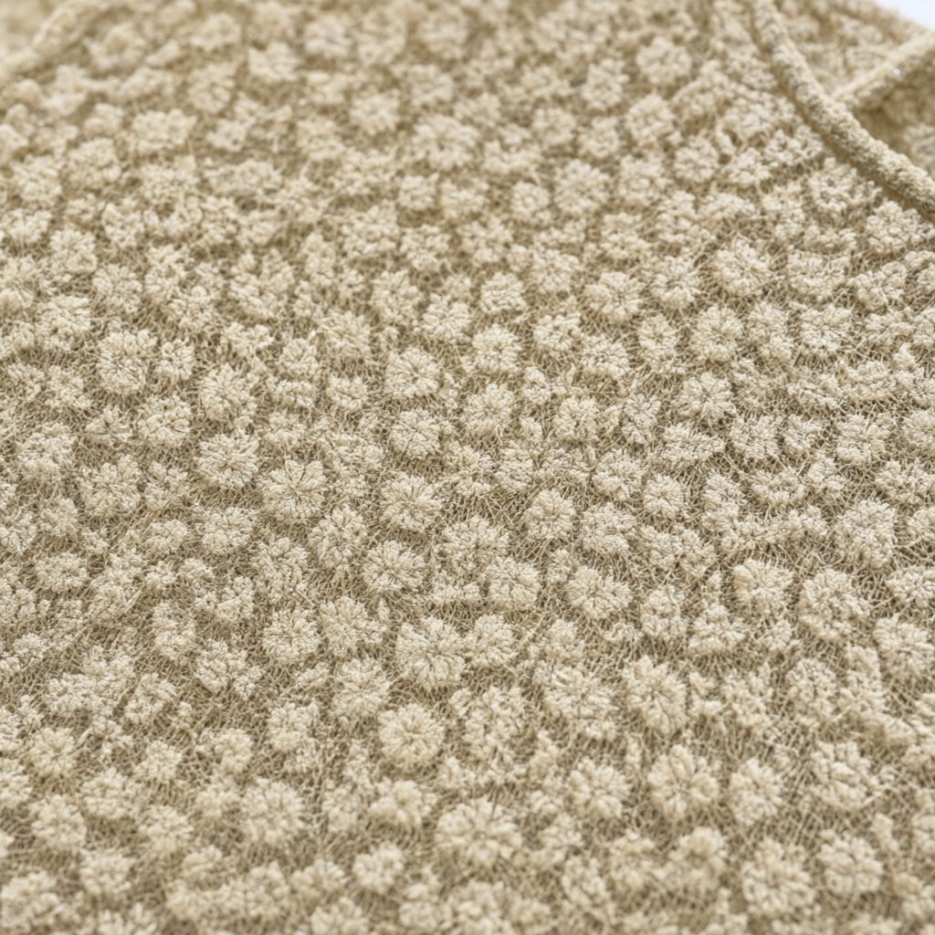 Detalle del tejido de Blusa Vera25 para mujer Angara Moda