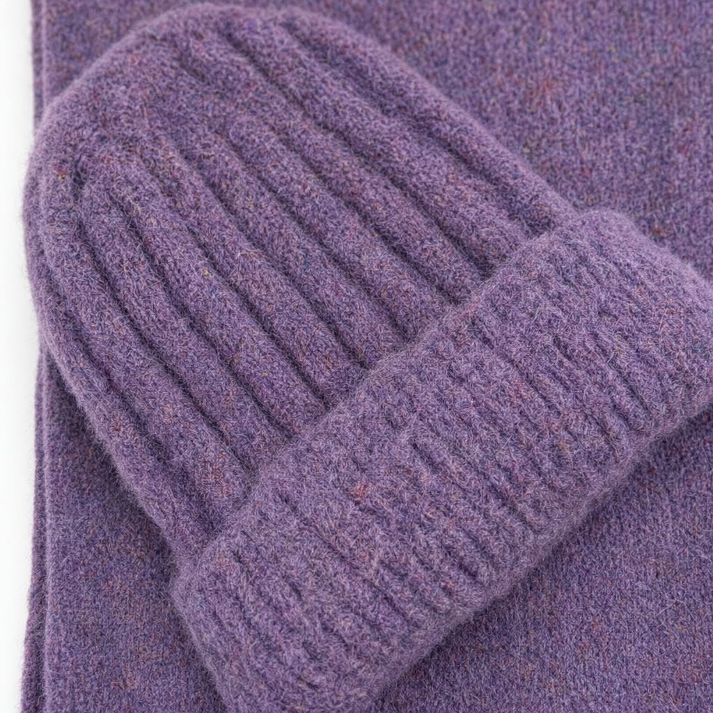 Detalle del tejido de Conjunto escandinavo 1 para mujer Angara Moda