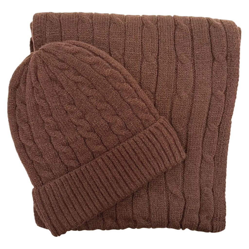 Conjunto escandinavo 2 en color Chocolate sobre fondo blanco para mujer Angara Moda