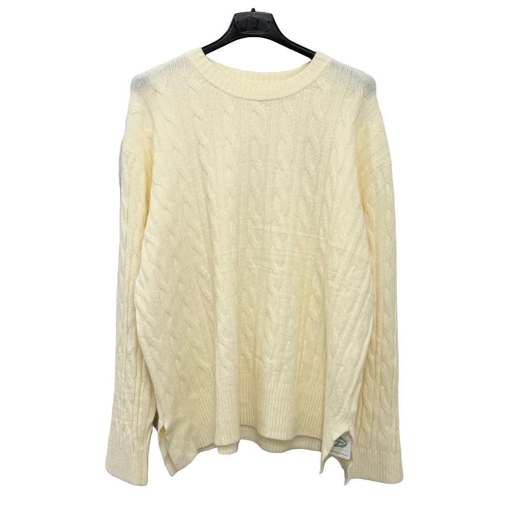 Conjunto ardilla en color Crema sobre fondo blanco para mujer Angara Moda