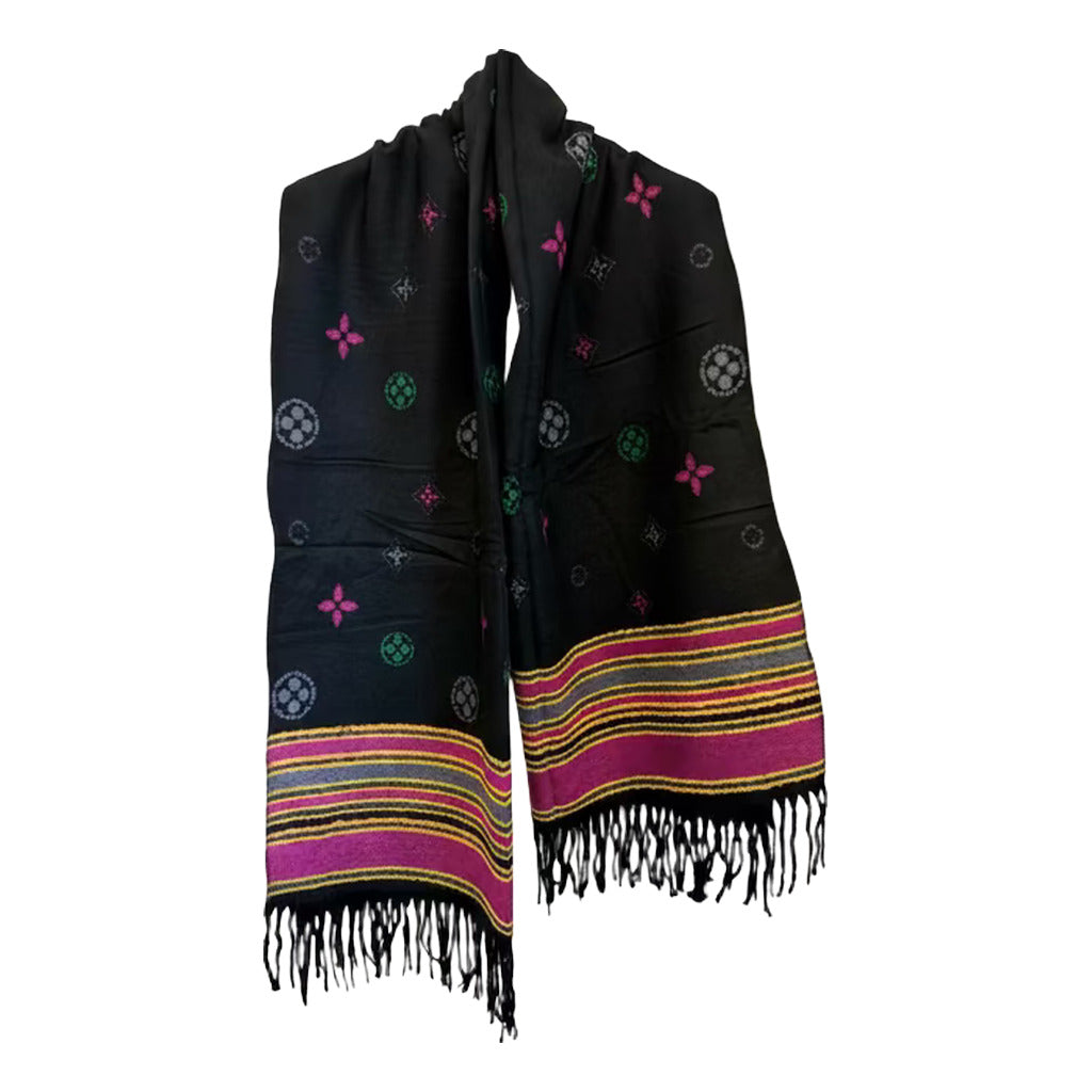 Bufanda Efímera en color Negro sobre fondo blanco para mujer Angara Moda