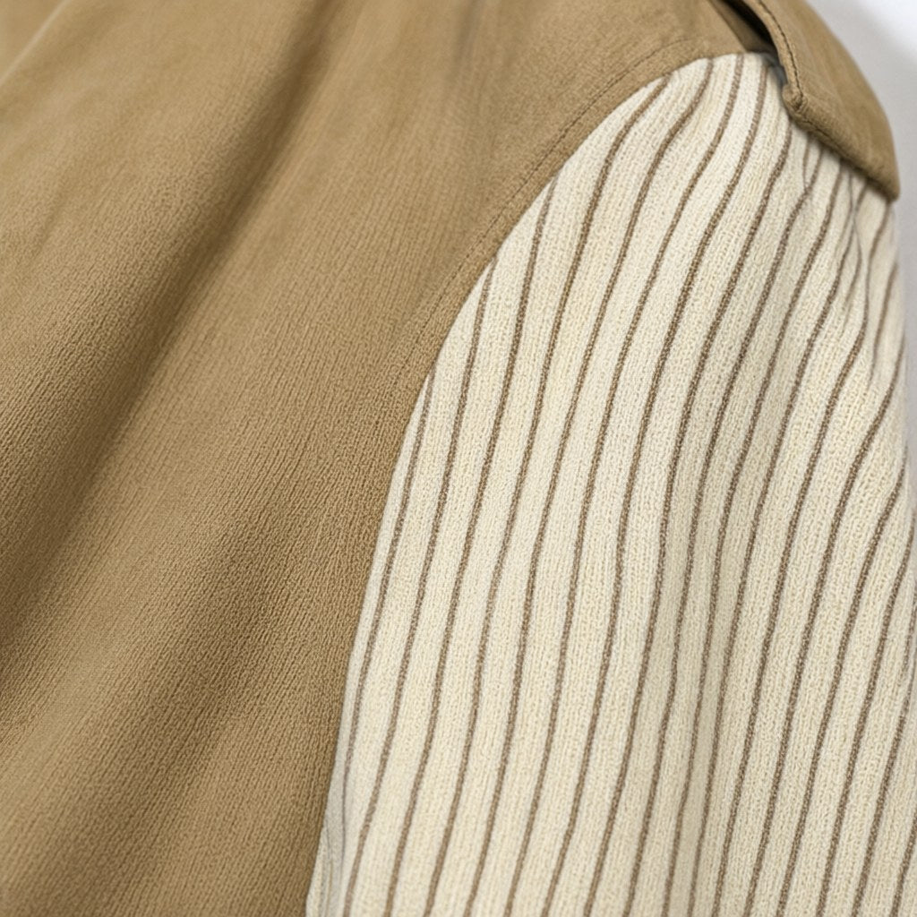 Detalle del tejido de Gabardina tiare para mujer Angara Moda